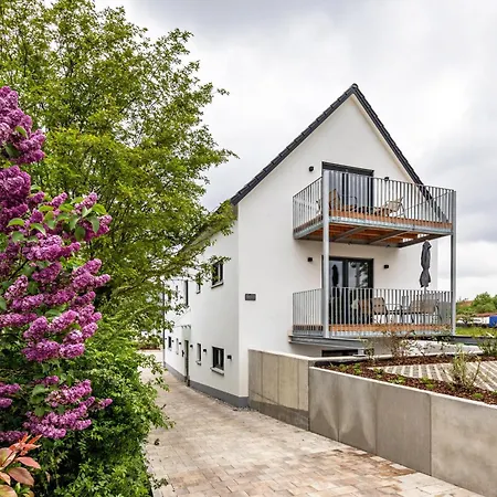 Apartment 2 Parkside *